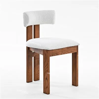 天然木製の椅子の結婚式